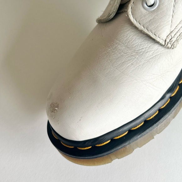 Dr. Martens 1460 Pascal White Genuine Leather Combat Boots size 9 - Picture 8 of 15